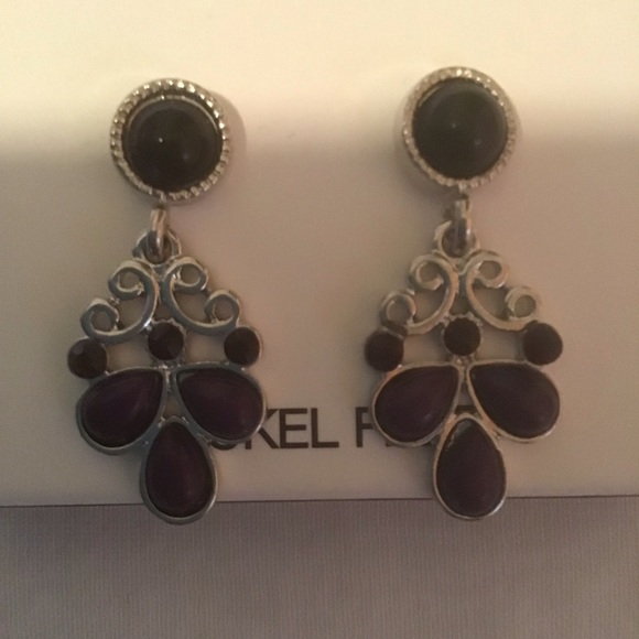 ❗️SOLD❗️Necklace and Earring Set - Picture 3 of 4